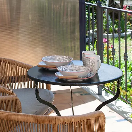 Syrainas Appartamento Troulos