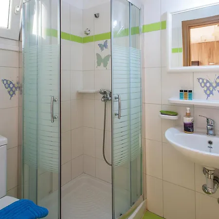 Syrainas * טרולוס