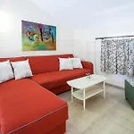Syrainas Apartment *